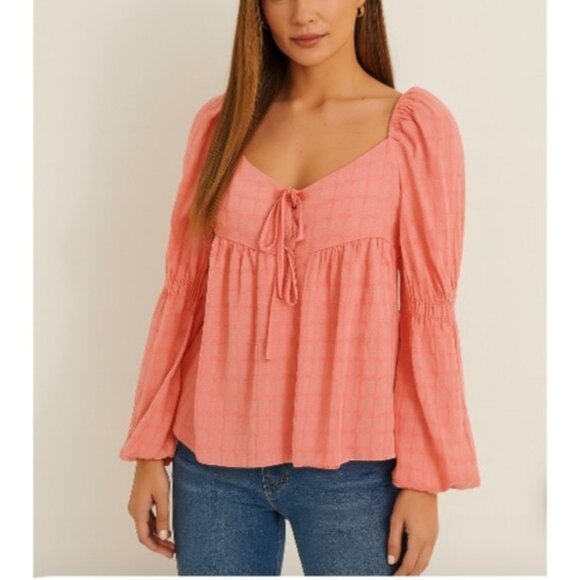 In the Style Tie Front Blouse Womens Size 8 Pink Boho Peasant Top Long Sleeve Sq - Picture 1 of 16